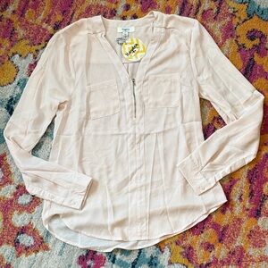 Elegant Light Pink Blouse with Zipper